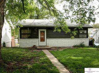 6110 Parker St, Omaha, NE 68104