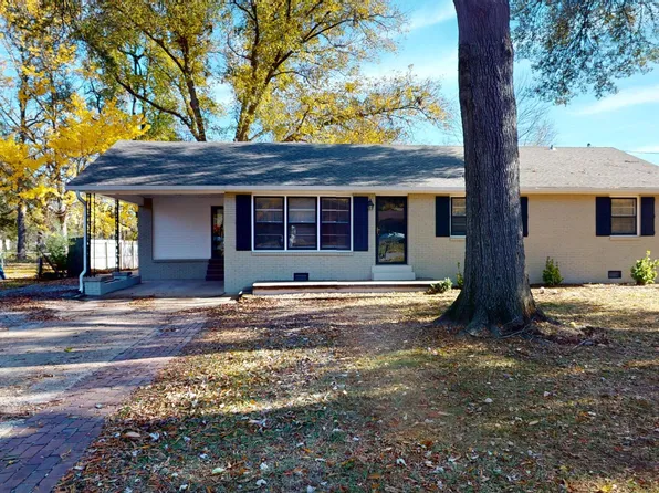 2035 Crossgate Rd, Dyersburg, TN 38024