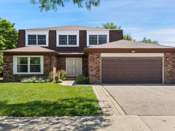 11 Birchwood Ave, Deerfield, IL 60015