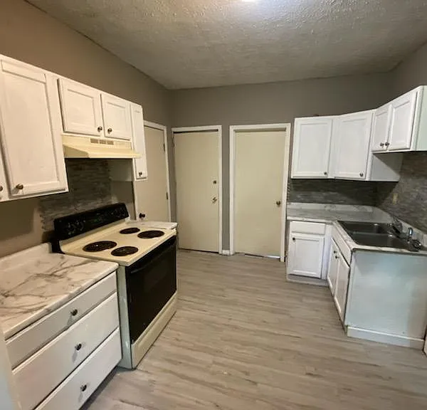 15 Hancock Ct — Photo 4