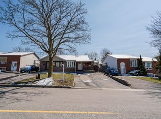 809 Monaghan Ave, Oshawa, ON L1J 7B6