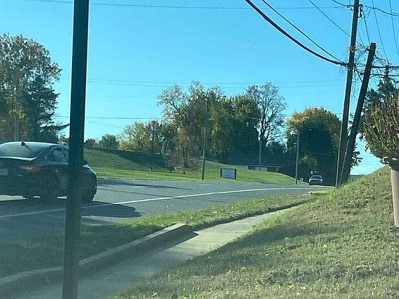 4th image of 313 Averill Ave