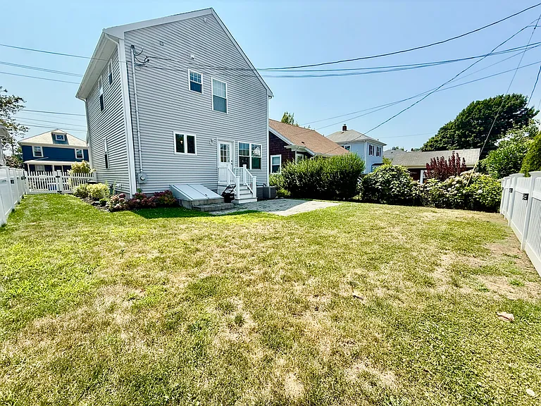 52 Bedlow Ave — Photo 28