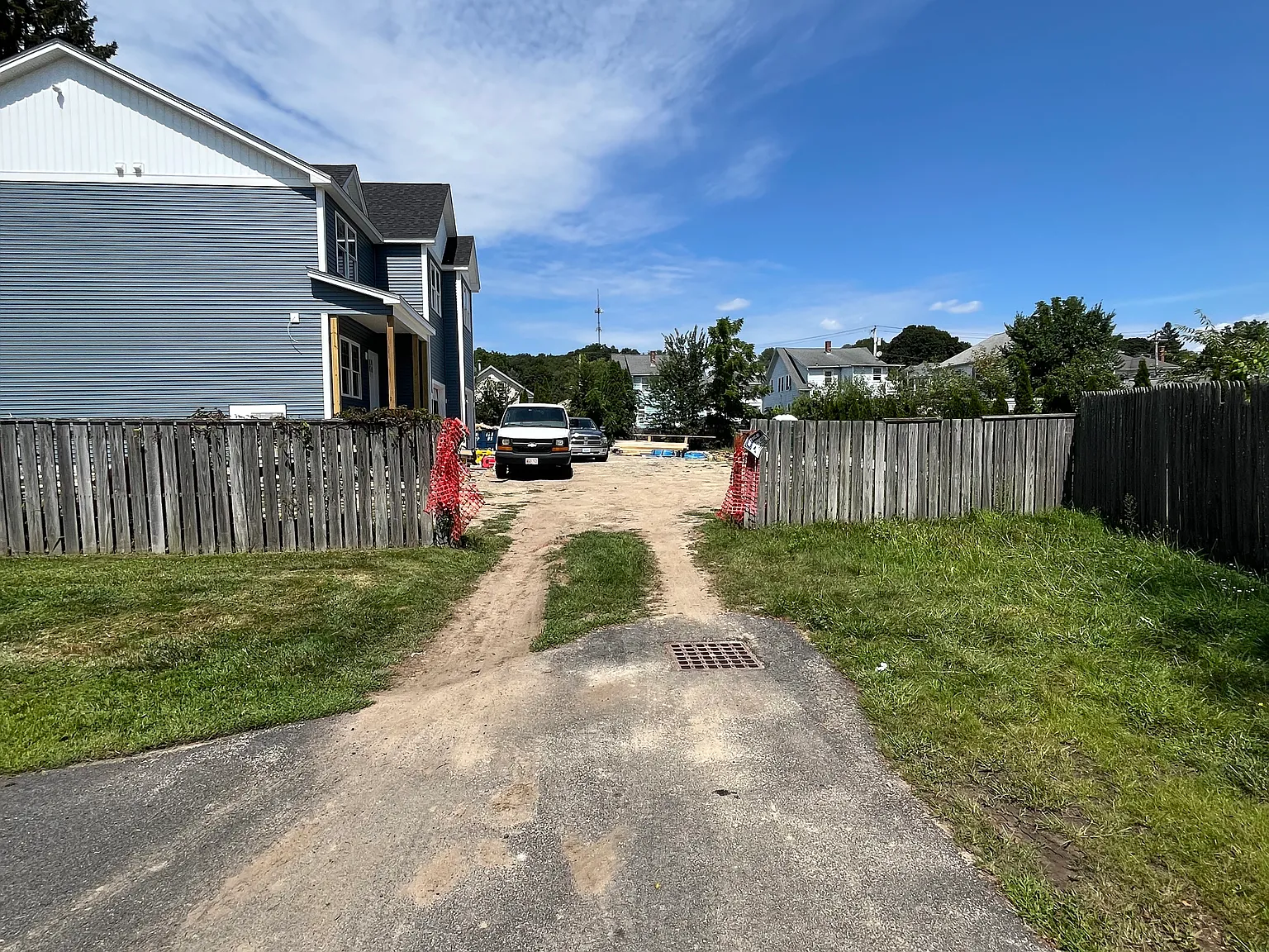 2 bed, 900 sqft, $2,100 — Photo 3