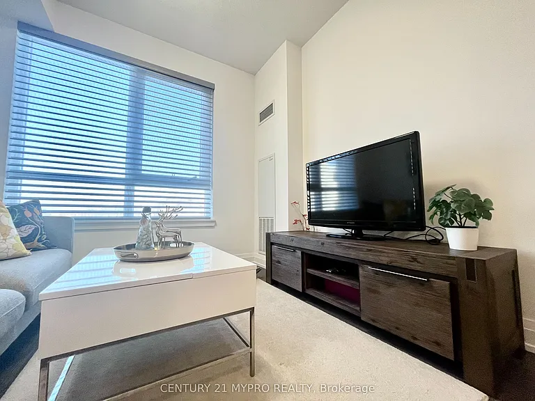591 Sheppard Ave E #1027 — Photo 7