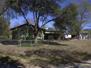 206 Meadow Brk, Dale, TX 78616