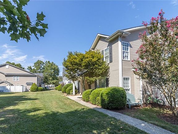 3rd image of 6103 McConnell Dr