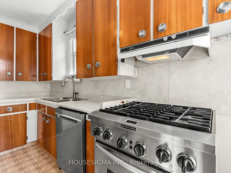491 Hopewell Ave — Photo 10