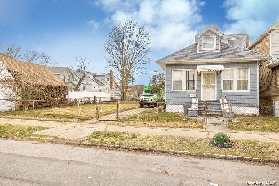 11646 134th Street, South Ozone Park, NY 11420 Zillow