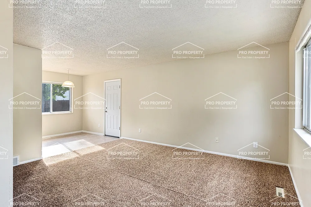 4 bed, 1300 sqft, $2,500 — Photo 4