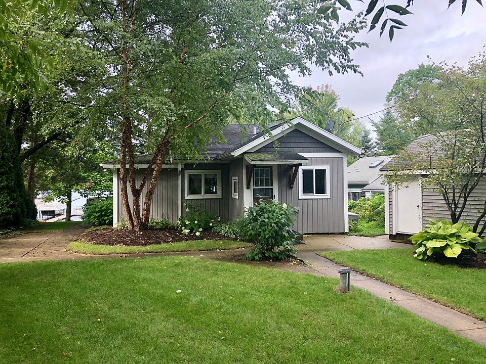 1st image of 6851 Goldenrod Dr NE