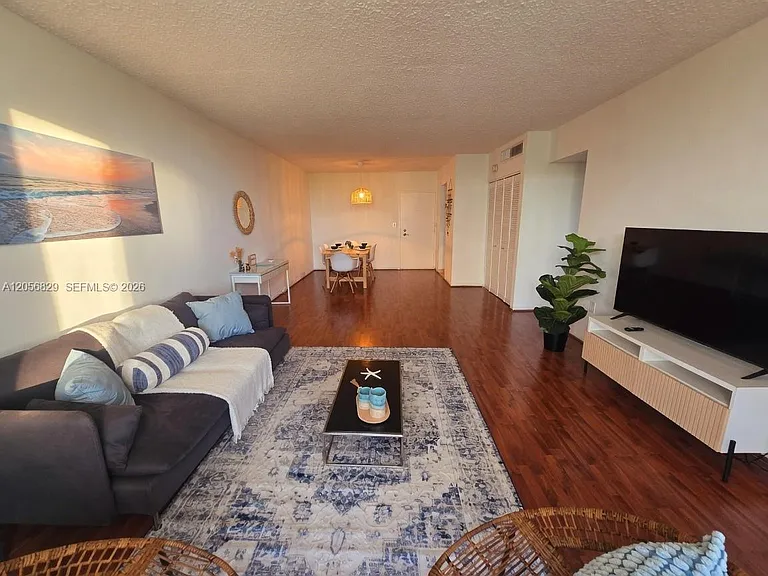 800 West Ave #722 — Photo 6