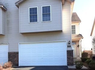 920 Case St, Naperville, IL 60563