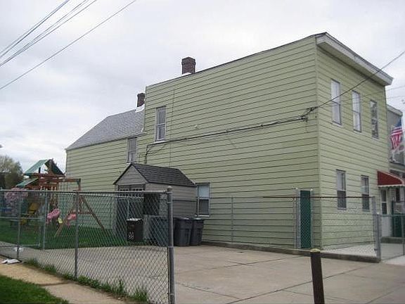 4th image of 70 Saint Marys Ave
