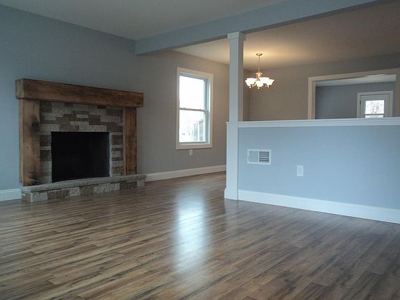 4th image of 16 Dailey Dr