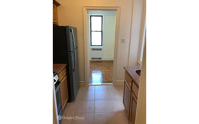 Sold by Douglas Elliman | media 16