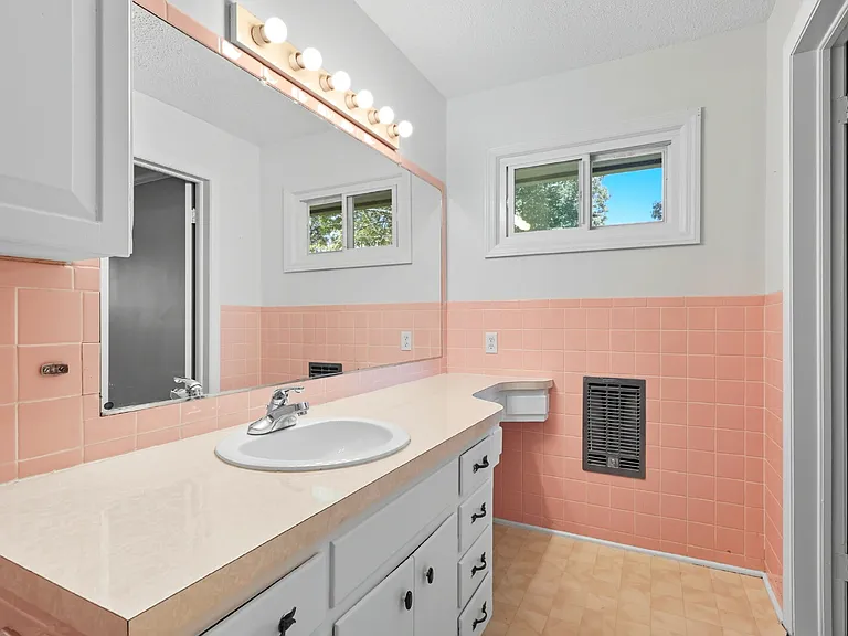 4850 Ellen Ave — Photo 20
