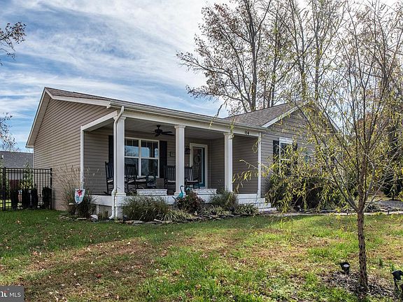 3rd image of 114 Fairfax Dr