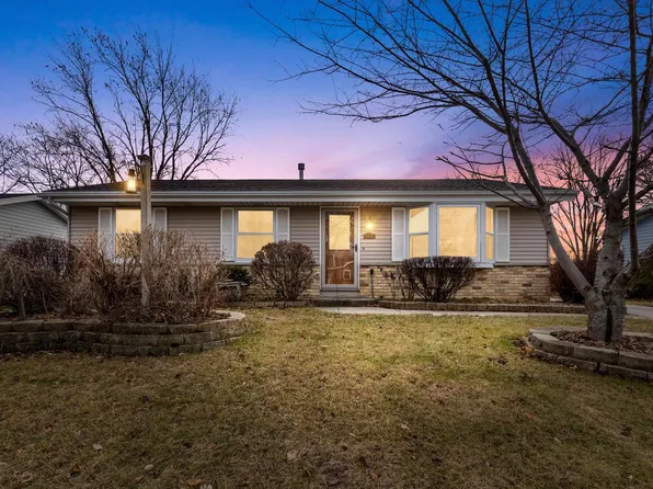 1905 Hemlock STREET, West Bend, WI 53090