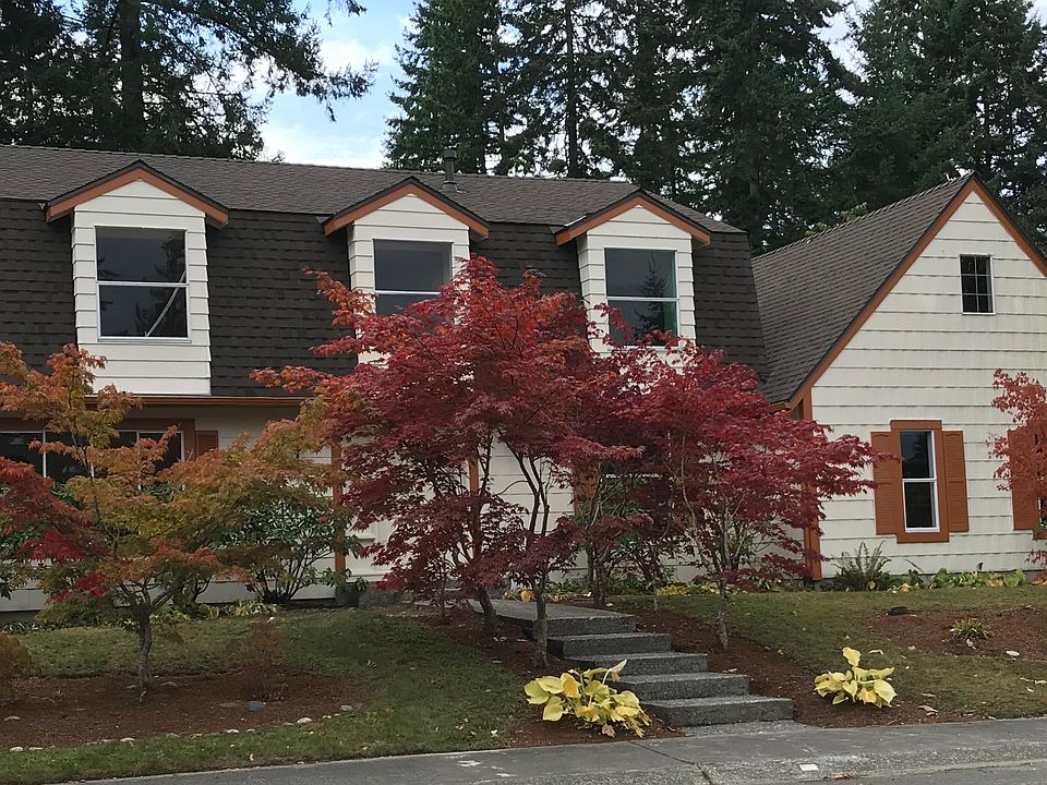2nd image of 3530 105th Pl SE