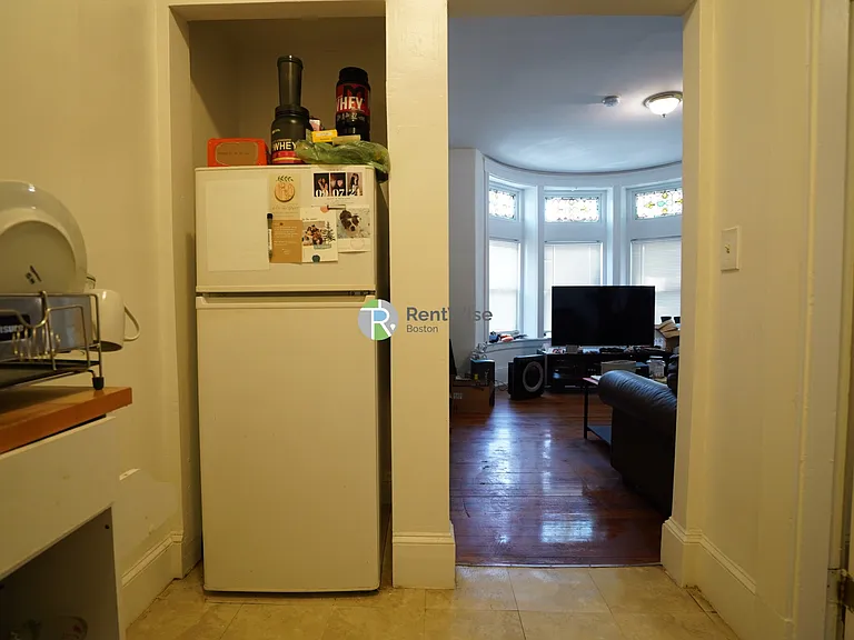 77 Brighton Ave #2 — Photo 6