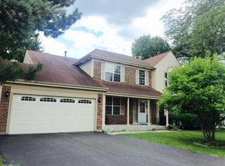 630 Waterford Ct, Lake Zurich, IL
