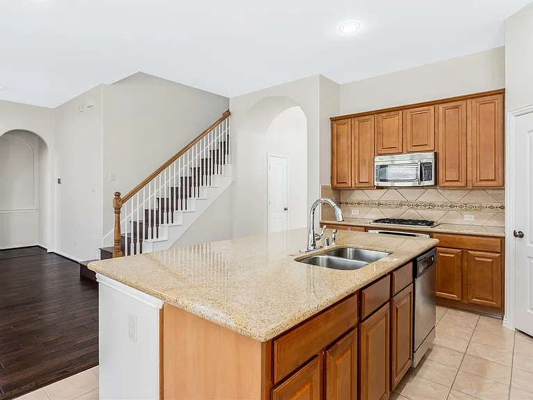 24322 Bella Florence Dr — Photo 13