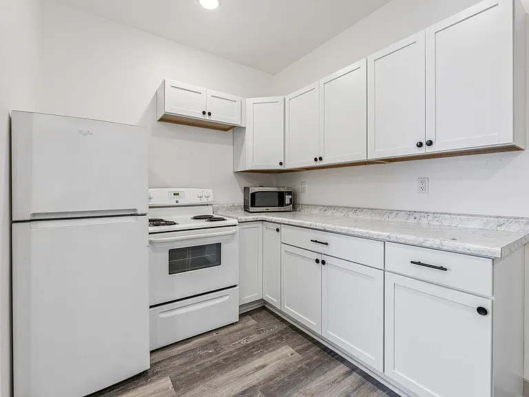 1245 Ph St — Photo 1