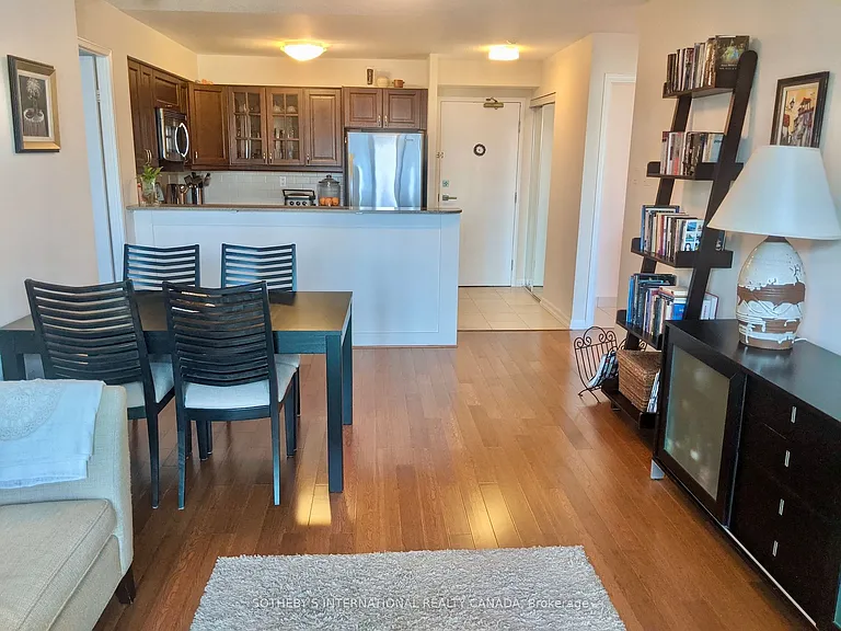109 Front St E #1110 — Photo 5