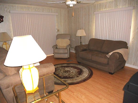 2nd image of 2122 Miramont Cir