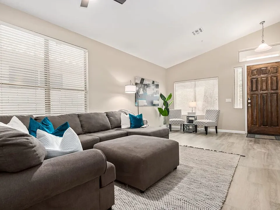 8146 E Theresa Dr #ID1558647P