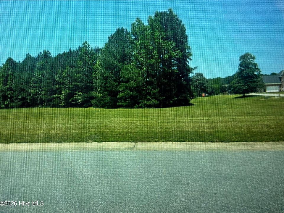 1st image of 14 Beeston Flds #56