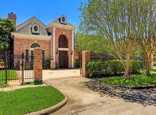 5361 Navarro St, Houston, TX 77056