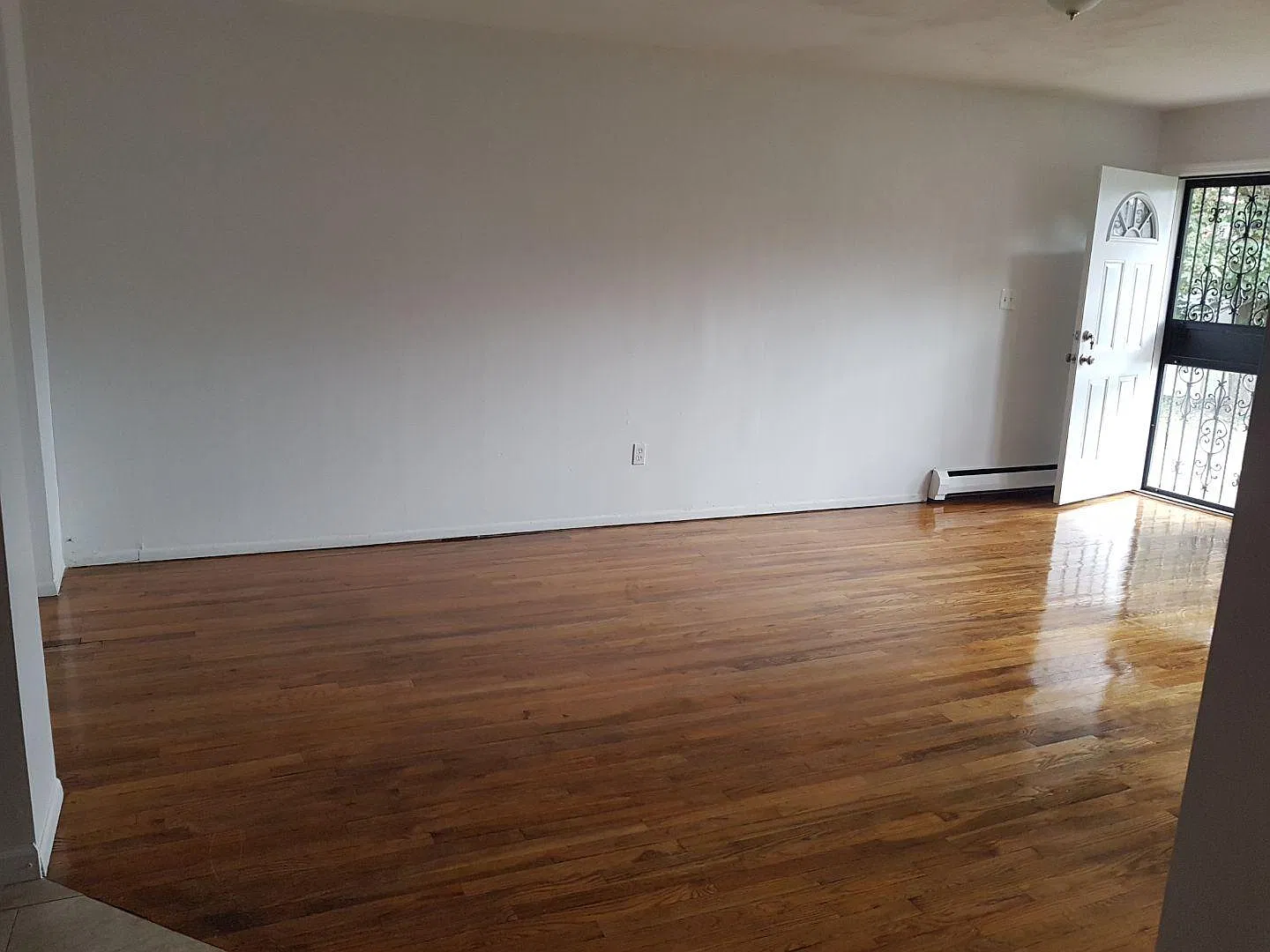 1 bed, 500 sqft, $2,100 — Photo 2