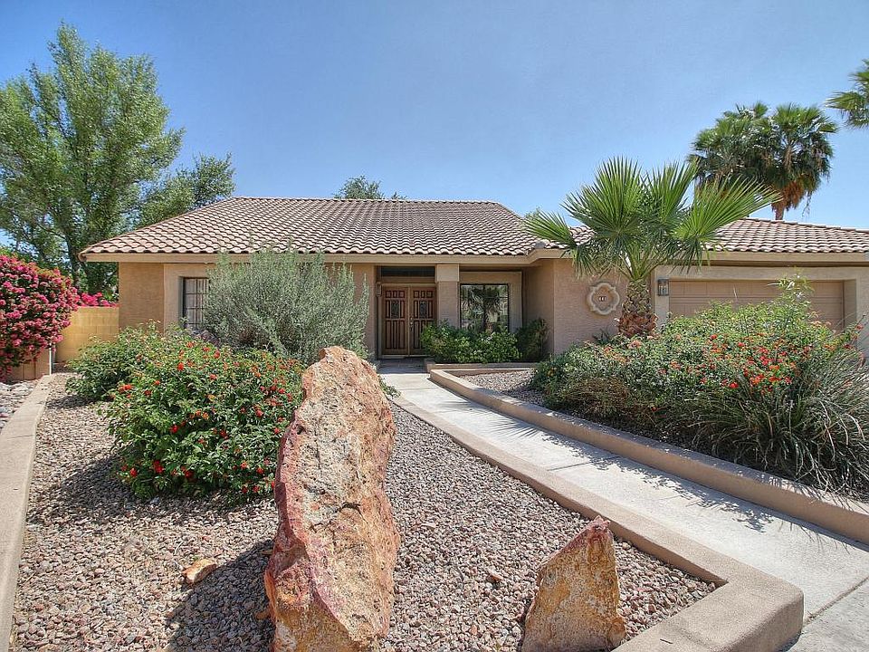 2nd image of 641 S Scallop Dr
