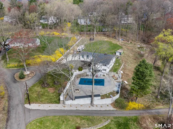 80 Harvey Road, Ridgefield, CT 06877