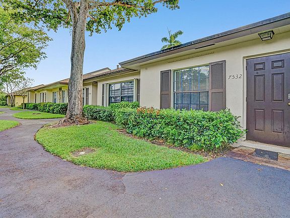 4th image of 7532 Nova Dr #19