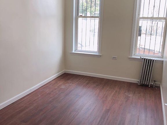 3rd image of 7413 Rockaway Blvd Floor 2
