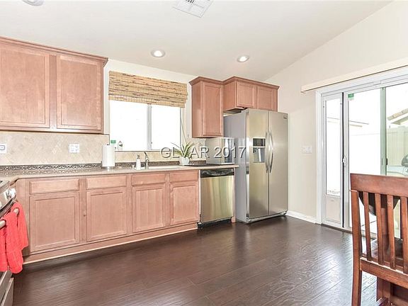 3rd image of 5216 Sand Dollar Ave