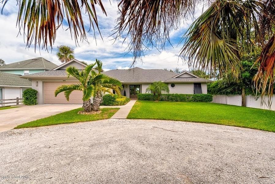 1st image of 9690 Riverview Dr