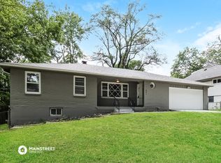 921 E 83rd St, Kansas City, MO 64131