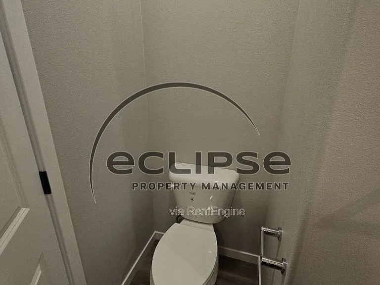 519 Washington Ave #519 — Photo 12