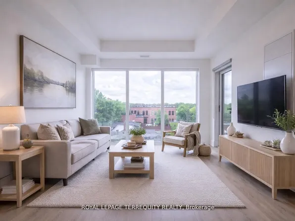 495 Logan Ave #505, Toronto, ON M4K 0A5