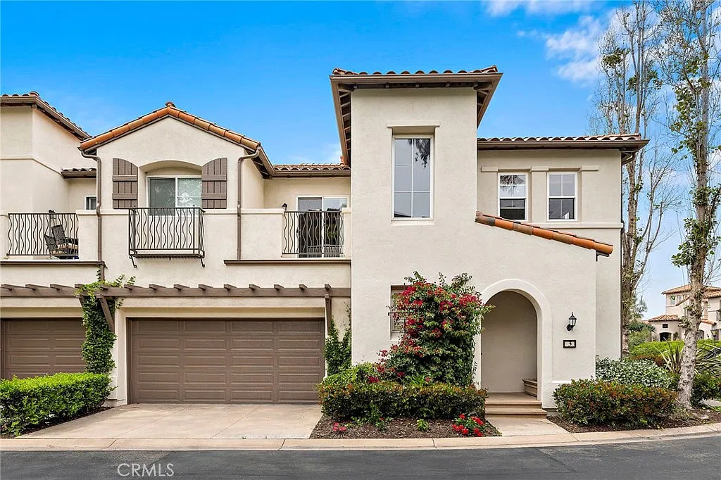 2 bed, 1450 sqft, $5,500 — Photo 1