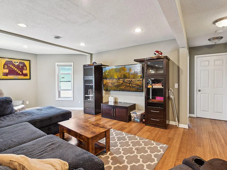 3023 Dupont Ave S #2 — Photo 7