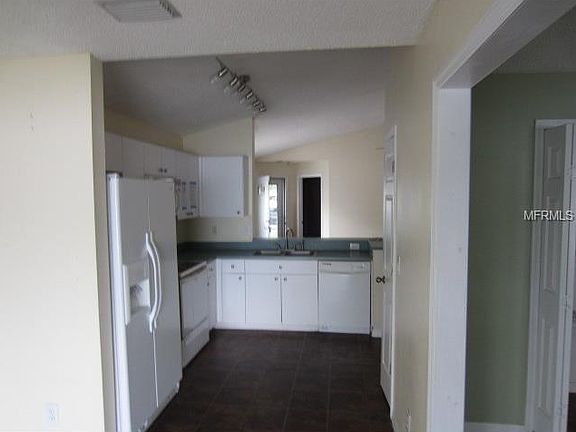3rd image of 22547 Saint Thomas Cir