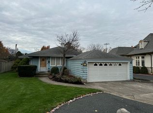 209 Sunset Dr, Libertyville, IL 60048