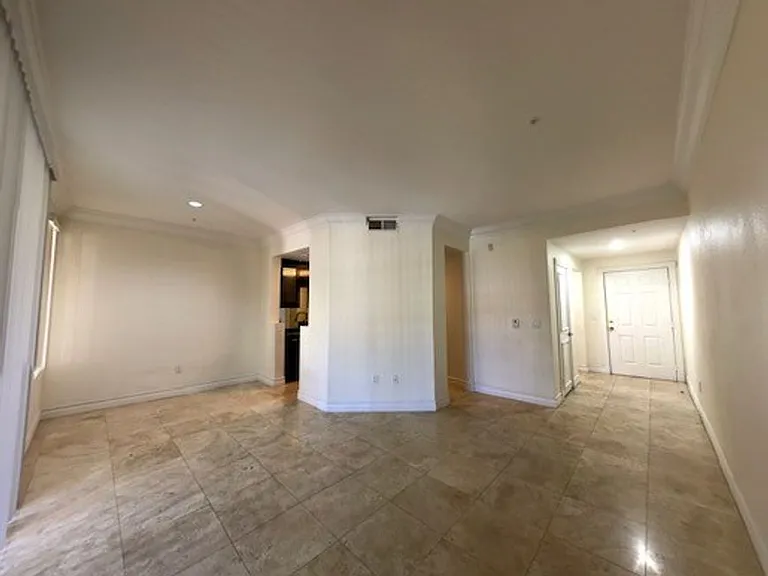 270 E Flamingo Rd #336 — Photo 2