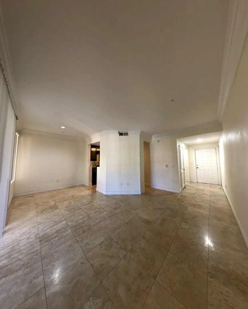 Building Photo - 270 E Flamingo Rd #336