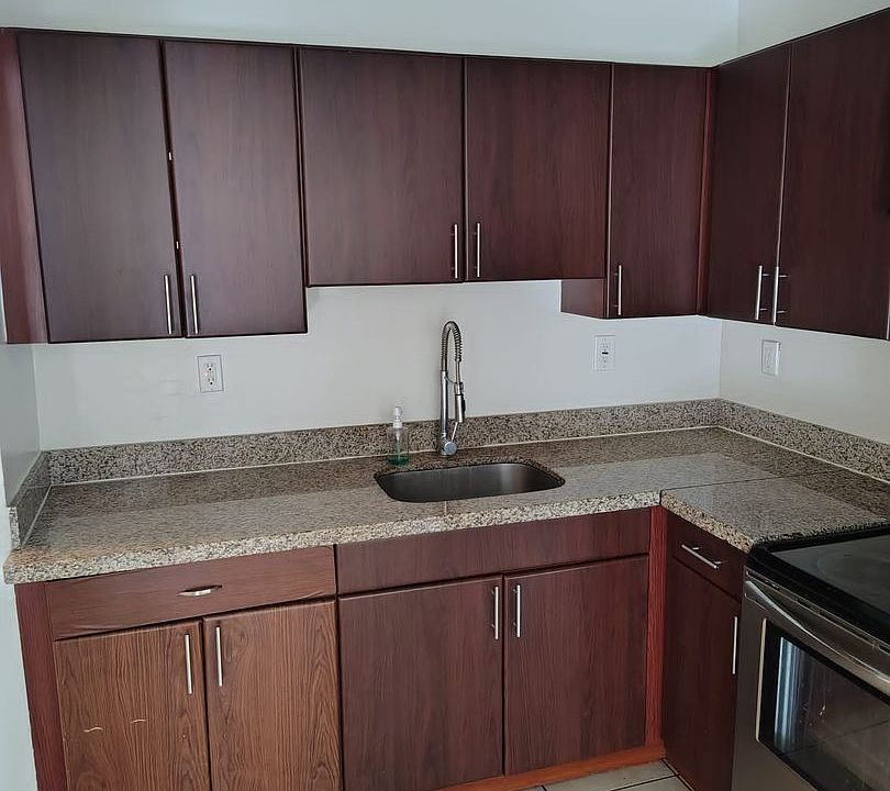 1st image of 790 NE 128th St APT 302